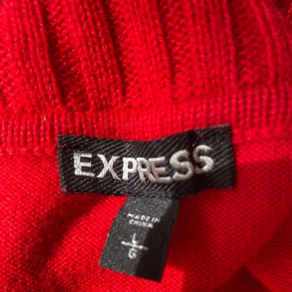 Express Ladies Red Sweater Size L. - Picture 5 of 10